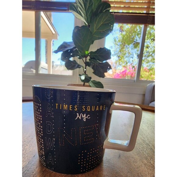 2014 Starbucks New York Times Square NYC Coffee Cup Tea Mug | 14oz - Picture 4 of 6